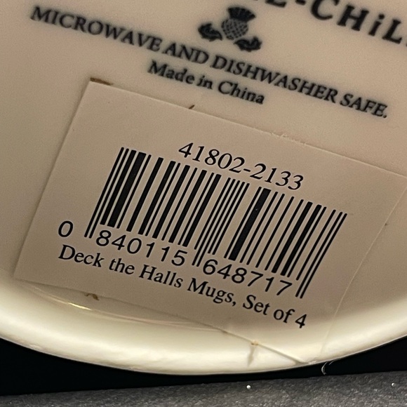 Mackenzie Childs
Deck the Halls Mugs
Set 4 - Picture 11 of 11